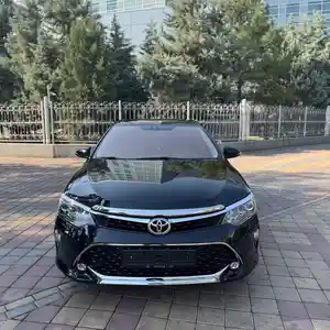 Toyota Camry, 2017