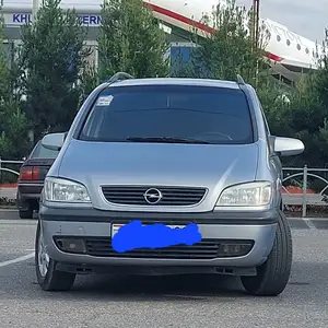 Opel Zafira, 2000