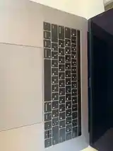 Ноутбук MacBook Pro-4