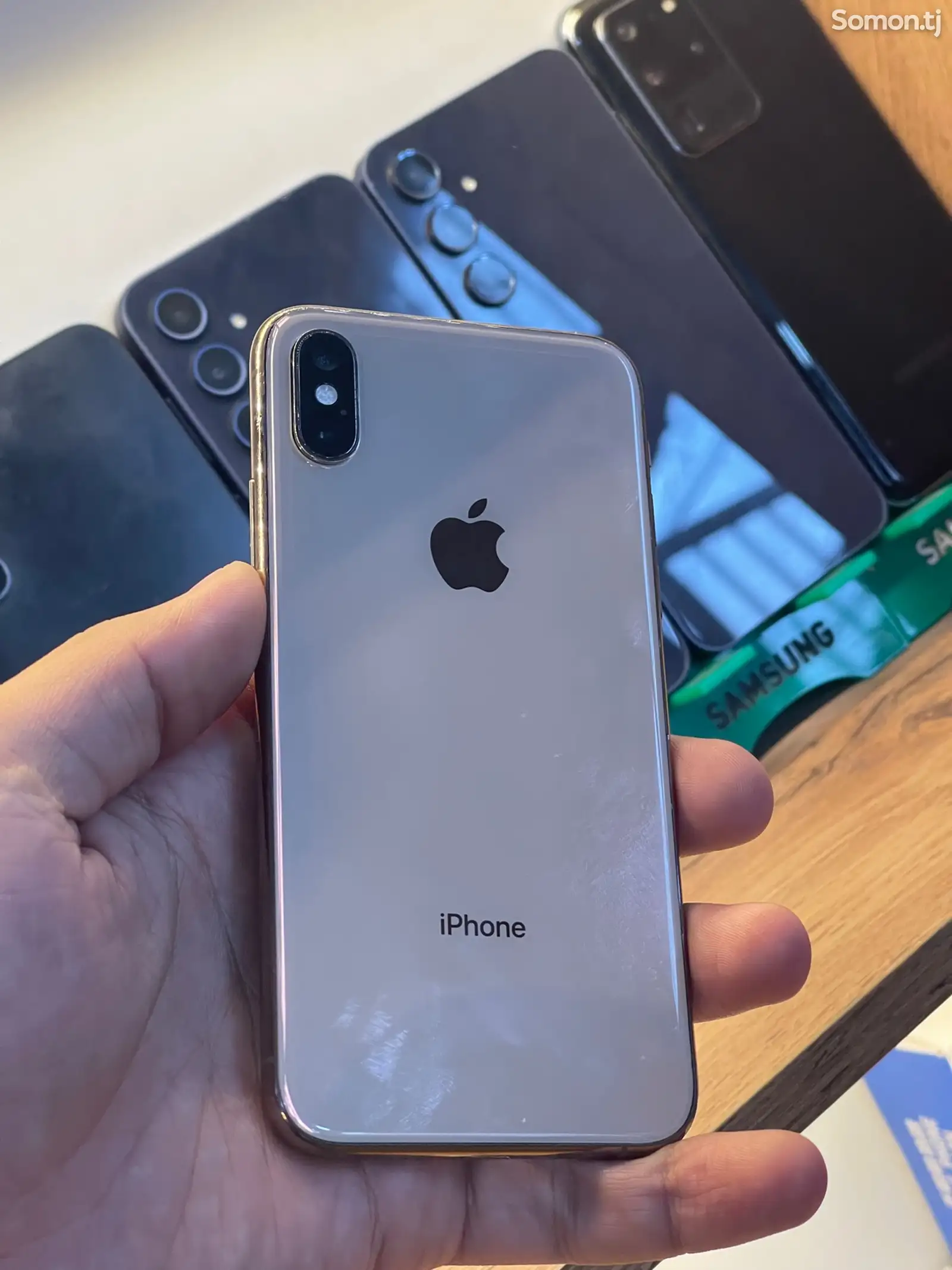 Apple iPhone Xs, 64 gb, Gold-3