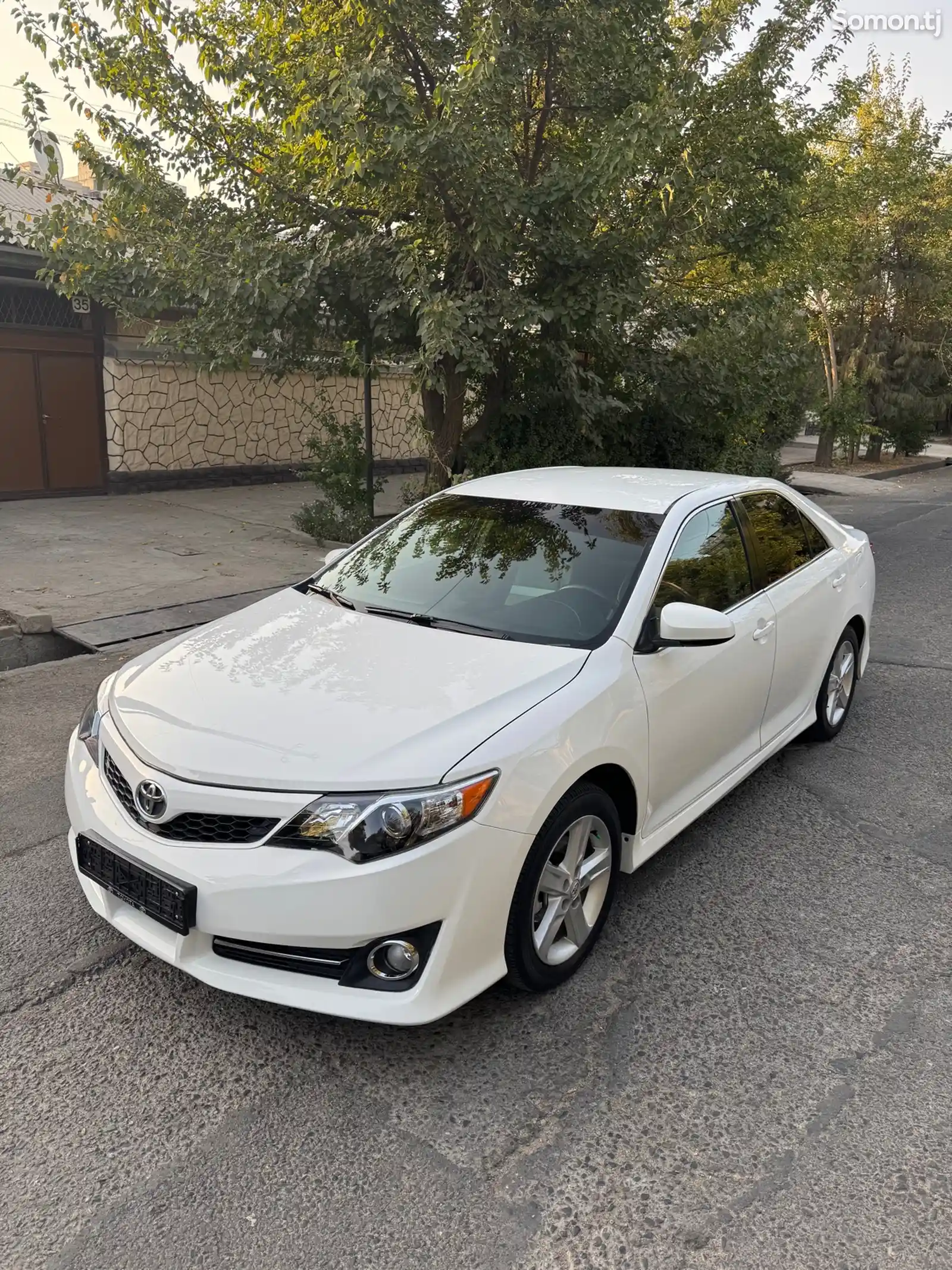 Toyota Camry, 2012-1