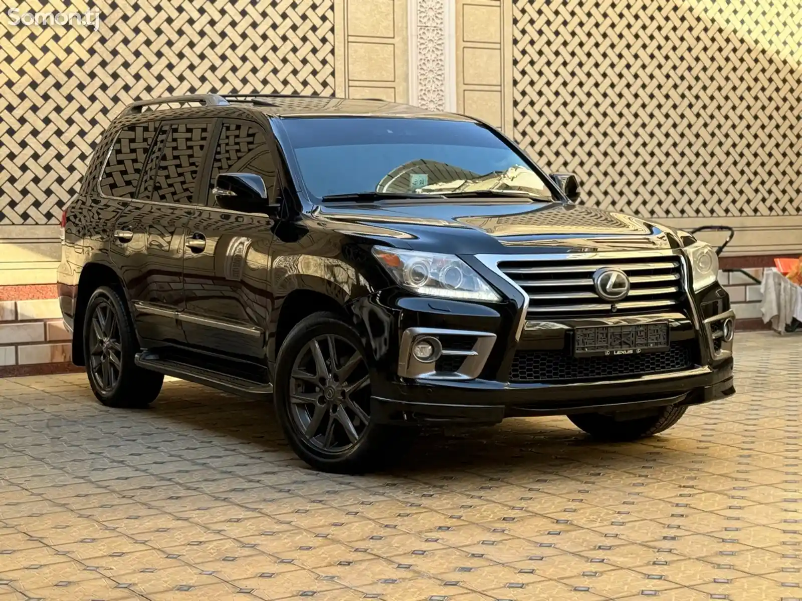 Lexus LX series, 2013-2