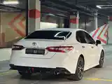 Toyota Camry, 2018-6