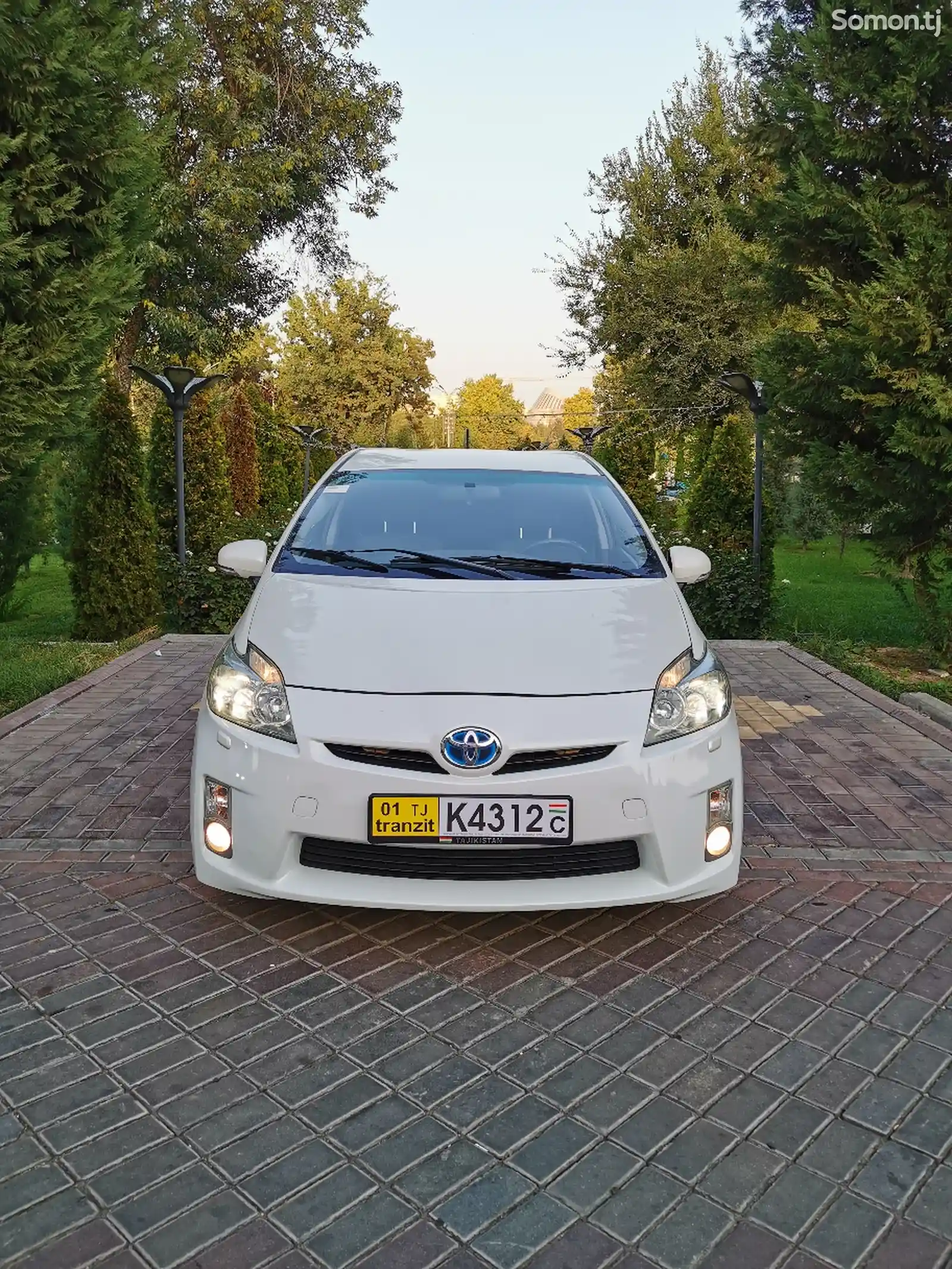 Toyota Prius, 2010-2