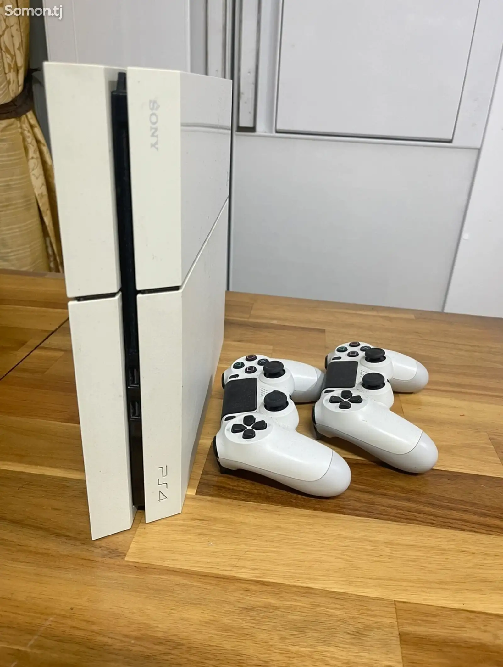 Игровая приставка Sony Playstation 4-1