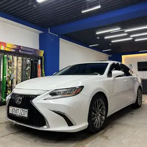 Lexus ES series, 2014