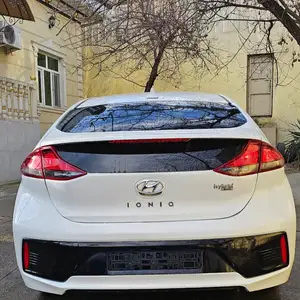 Hyundai Ioniq, 2020