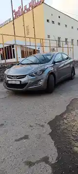 Hyundai Elantra, 2015-9