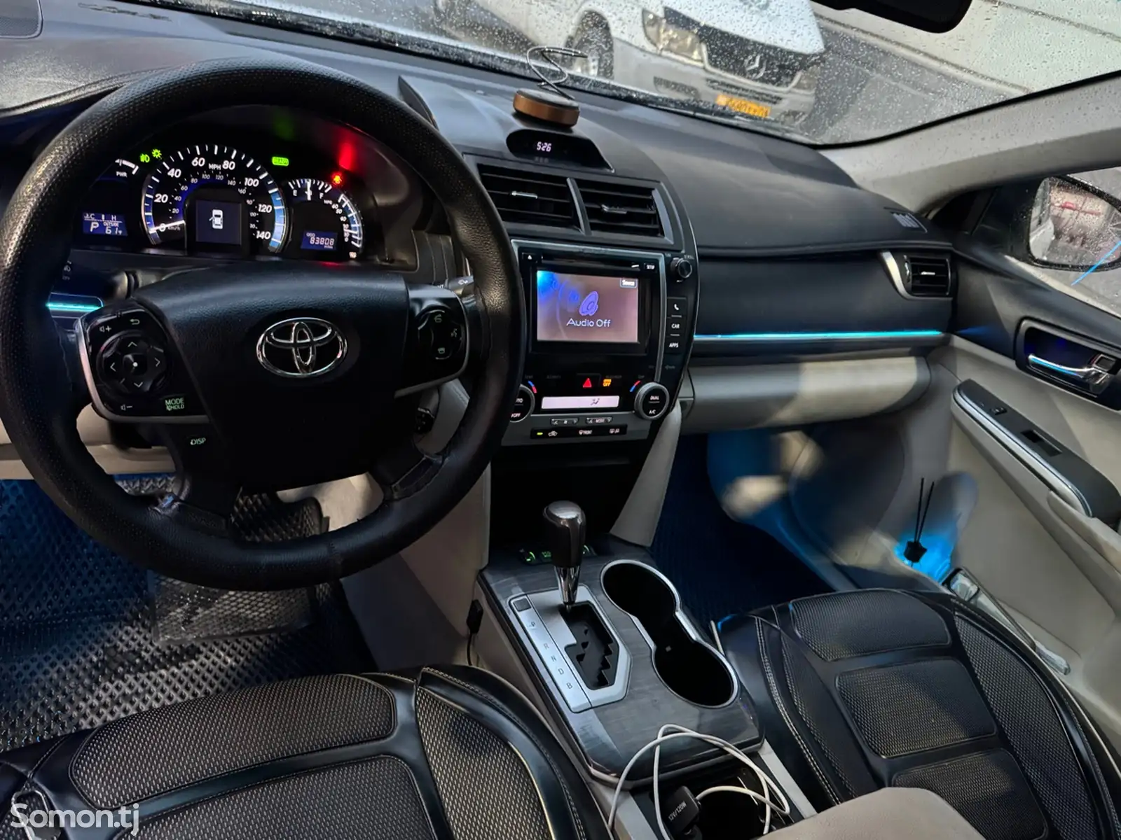 Toyota Camry, 2013-6