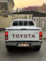 Toyota Hilux, 2011-7