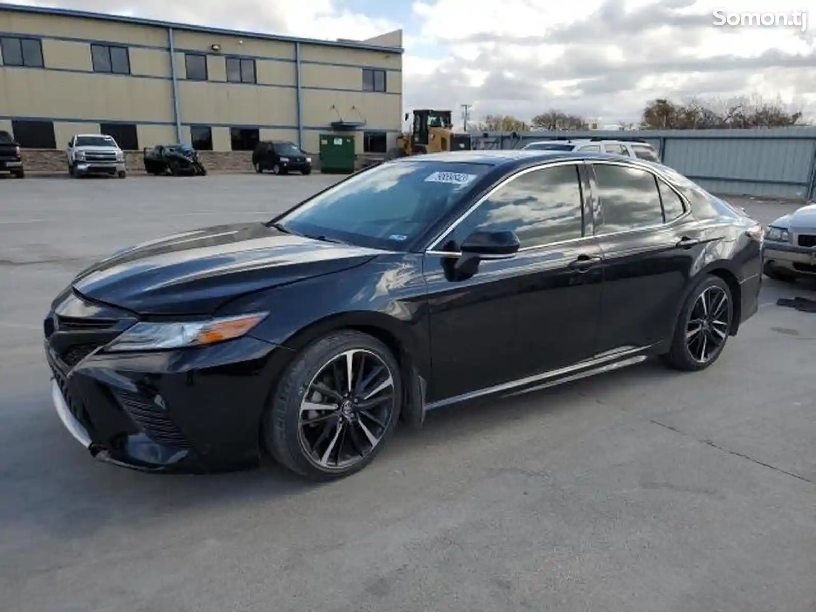 Toyota Camry, 2017-1