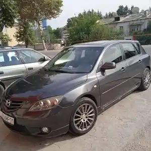 Mazda 3, 2005