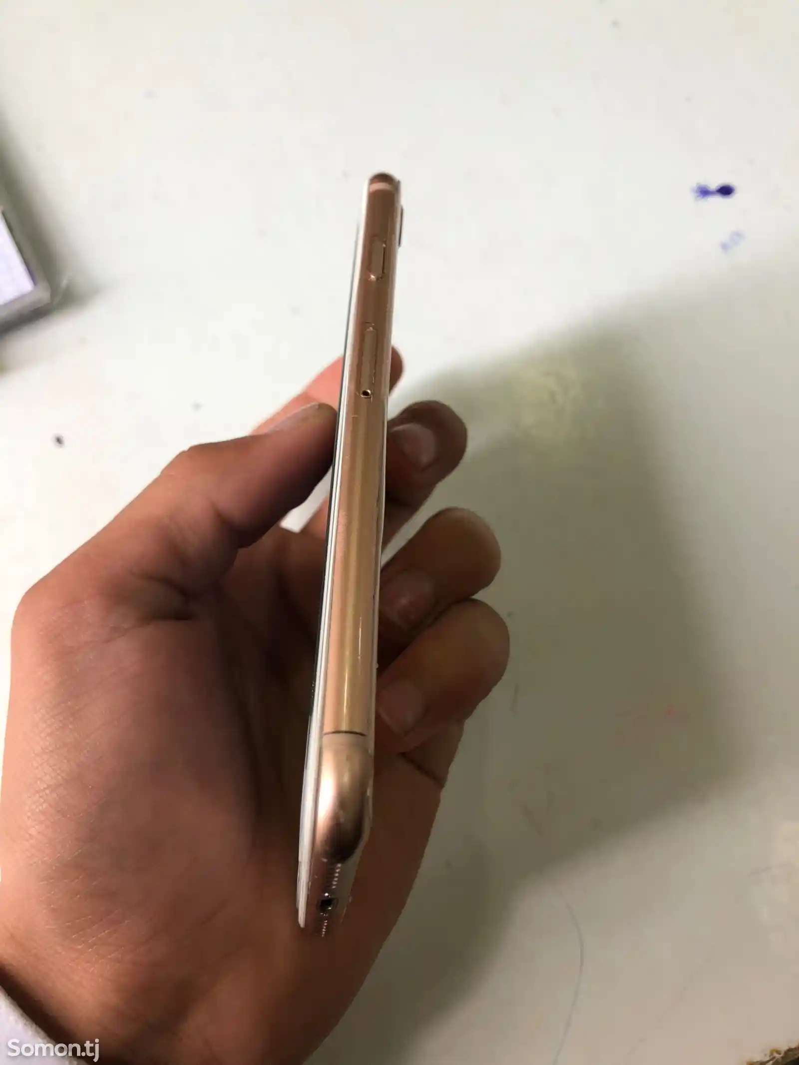 Apple iPhone 8, 64 gb, Gold-3