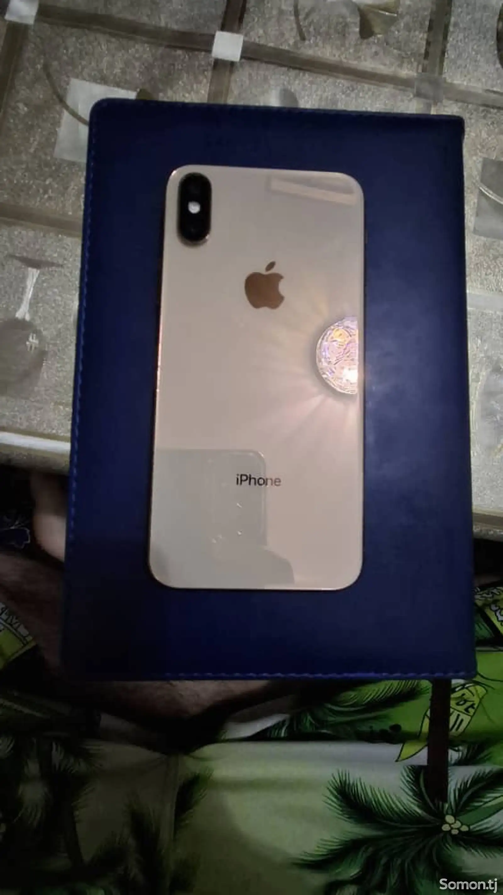 Apple iPhone Xs, 64 gb, Gold-1