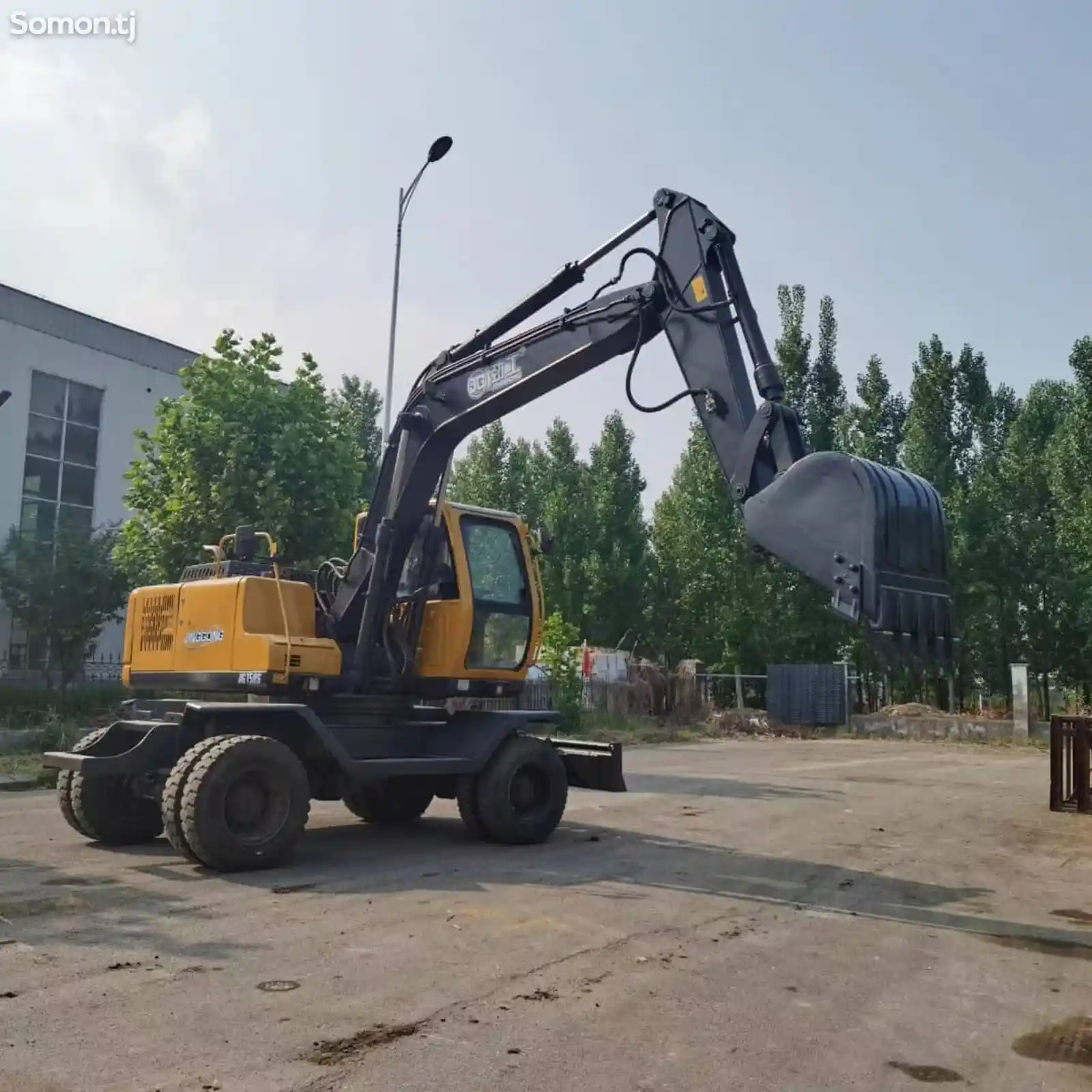 Экскаватор Jinggonk 150 на заказ-3