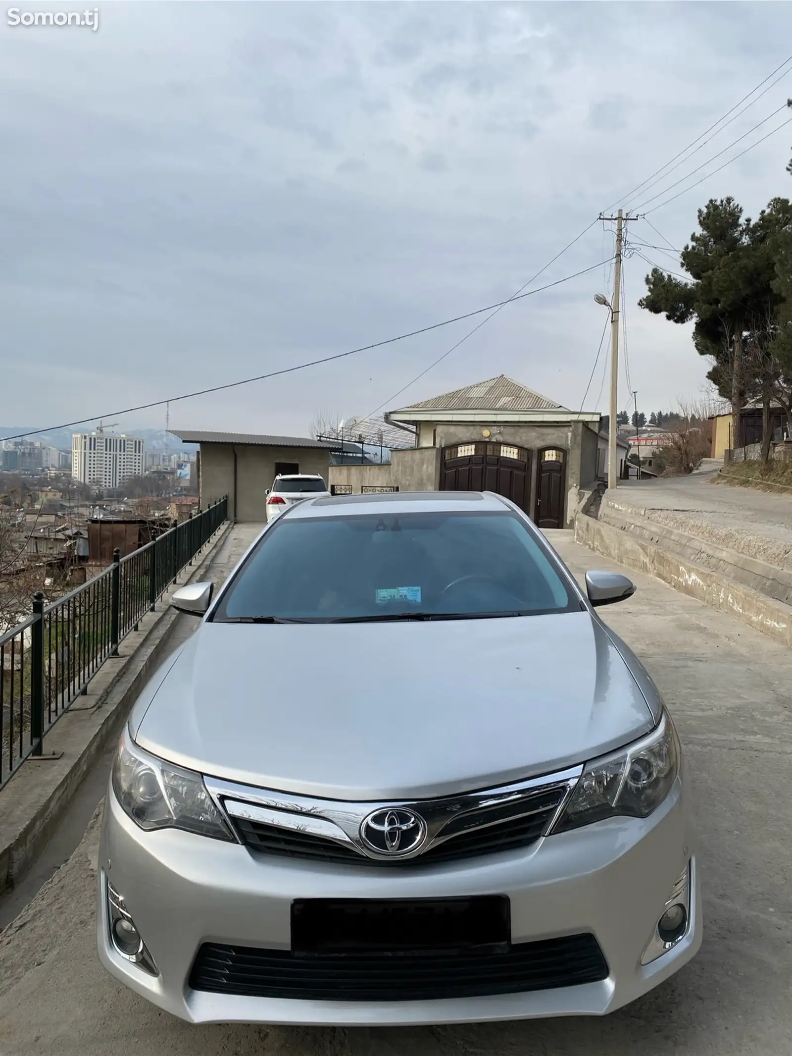 Toyota Camry, 2013-1