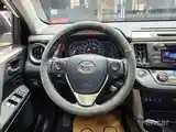 Toyota RAV 4, 2015-10