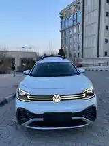 Volkswagen ID.6, 2023-4