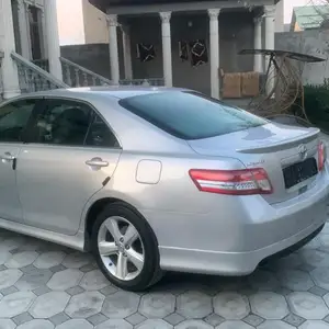 Toyota Camry, 2011