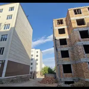 1-комн. квартира, Цокольный этаж, 38 м², 8 мкр