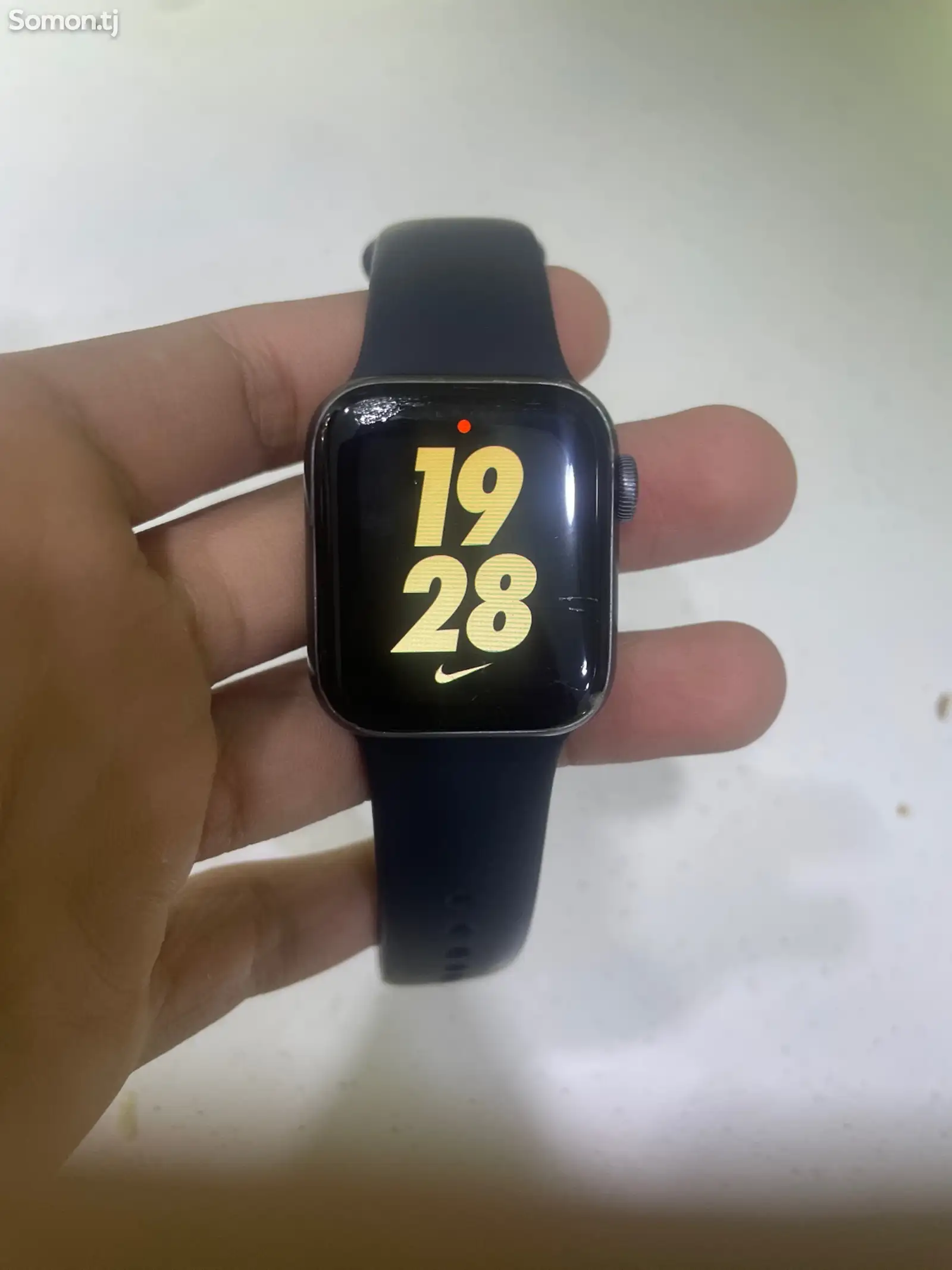 Смарт часы Apple watch series 5 40mm-1