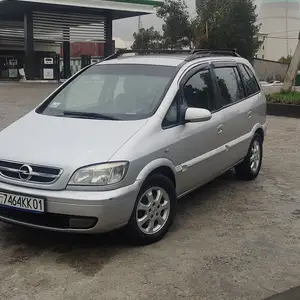 Opel Zafira, 2004