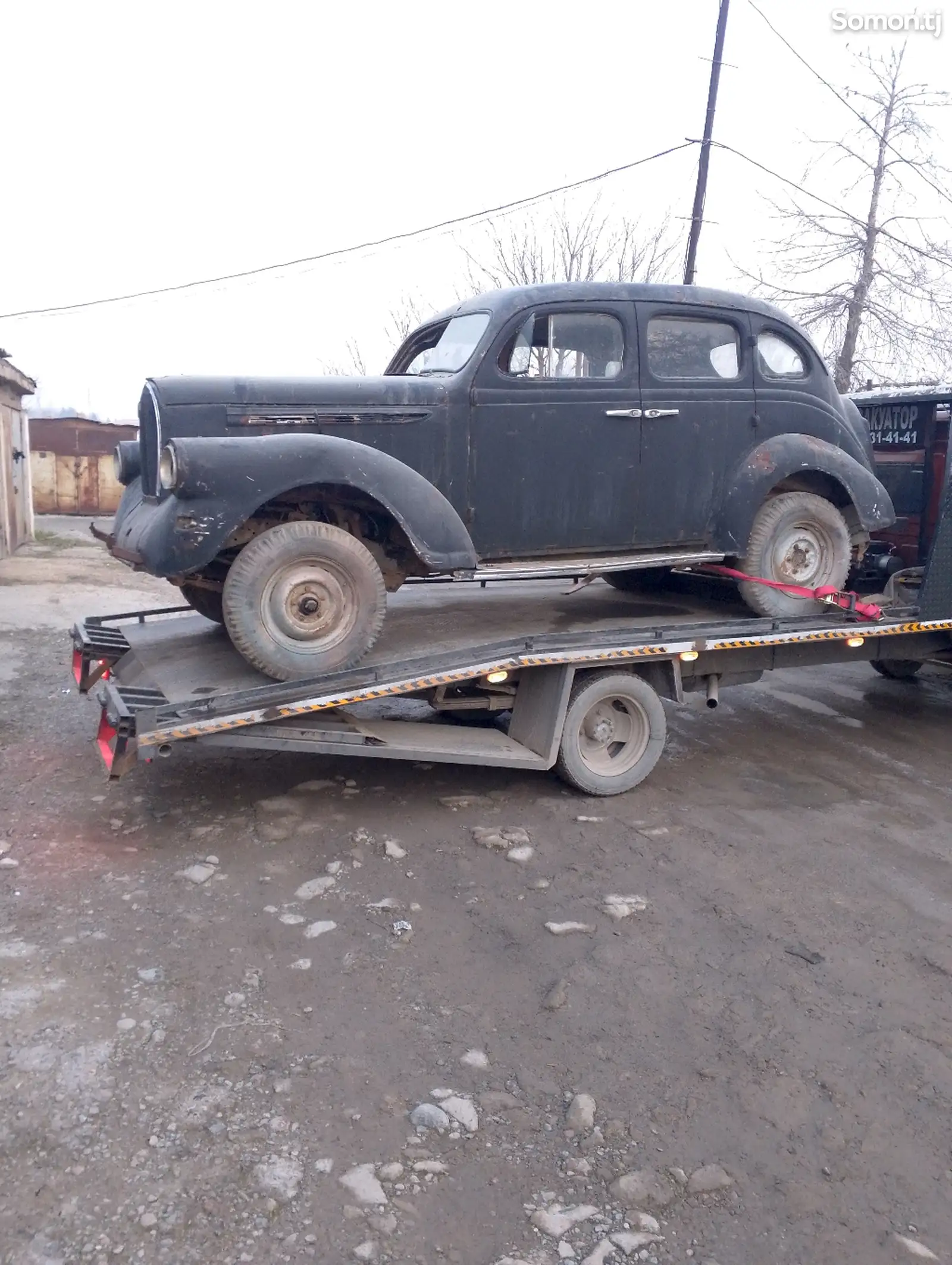 Plymouth De Luxe, 1937-1