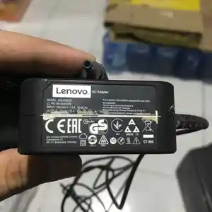 Зарядник на ноутбук Lenovo