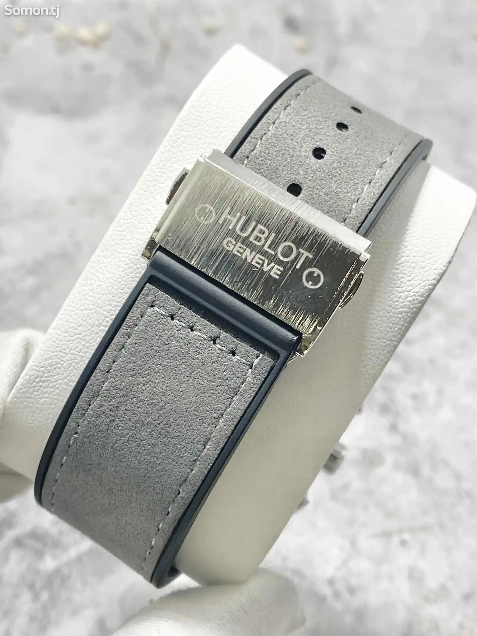 Часы Hublot-1