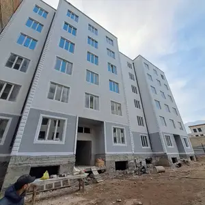 3-комн. квартира, 1 этаж, 94 м², 30 мкр