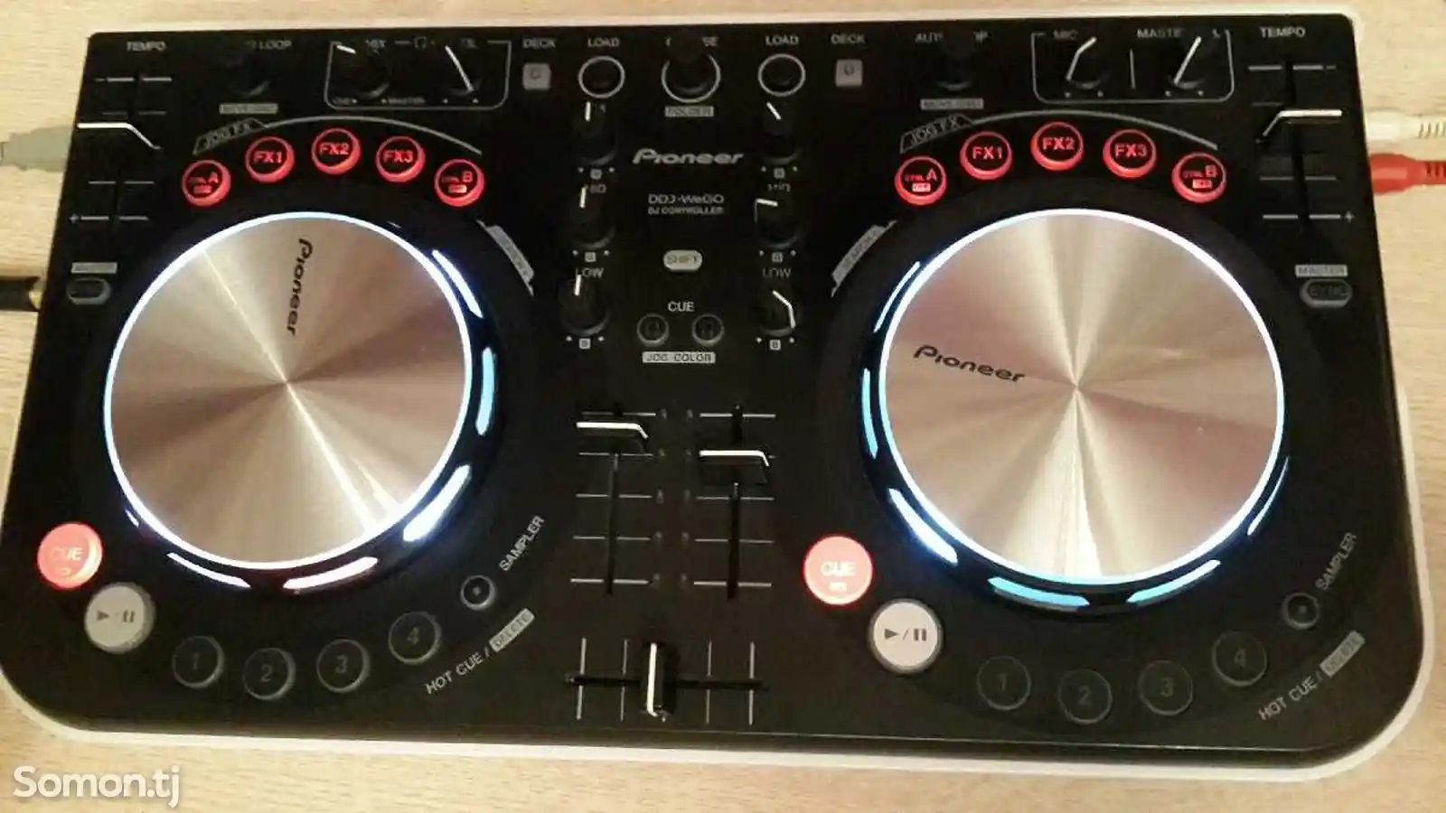 Контроллер Pioneer DJ-1