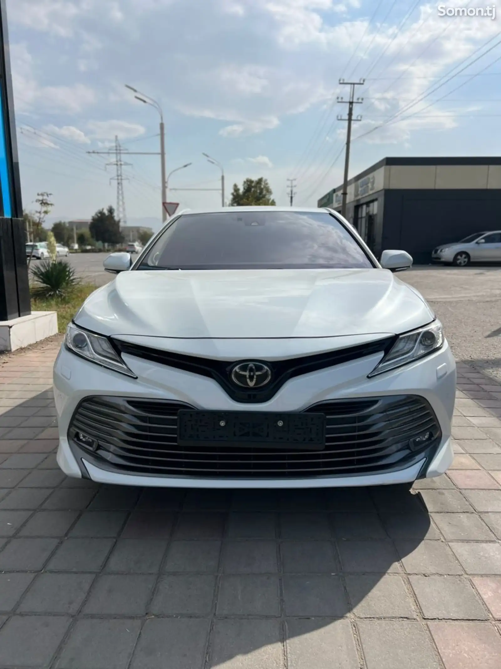 Toyota Camry, 2019-1