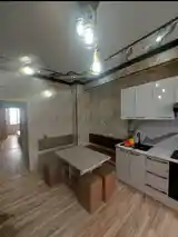 2-комн. квартира, 8 этаж, 65м², 18мкр-4