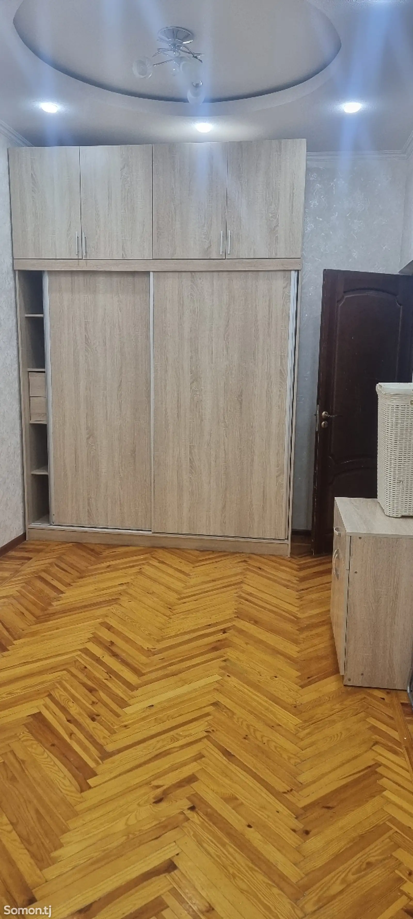 4-комн. квартира, 3 этаж, 140м², Сино-11