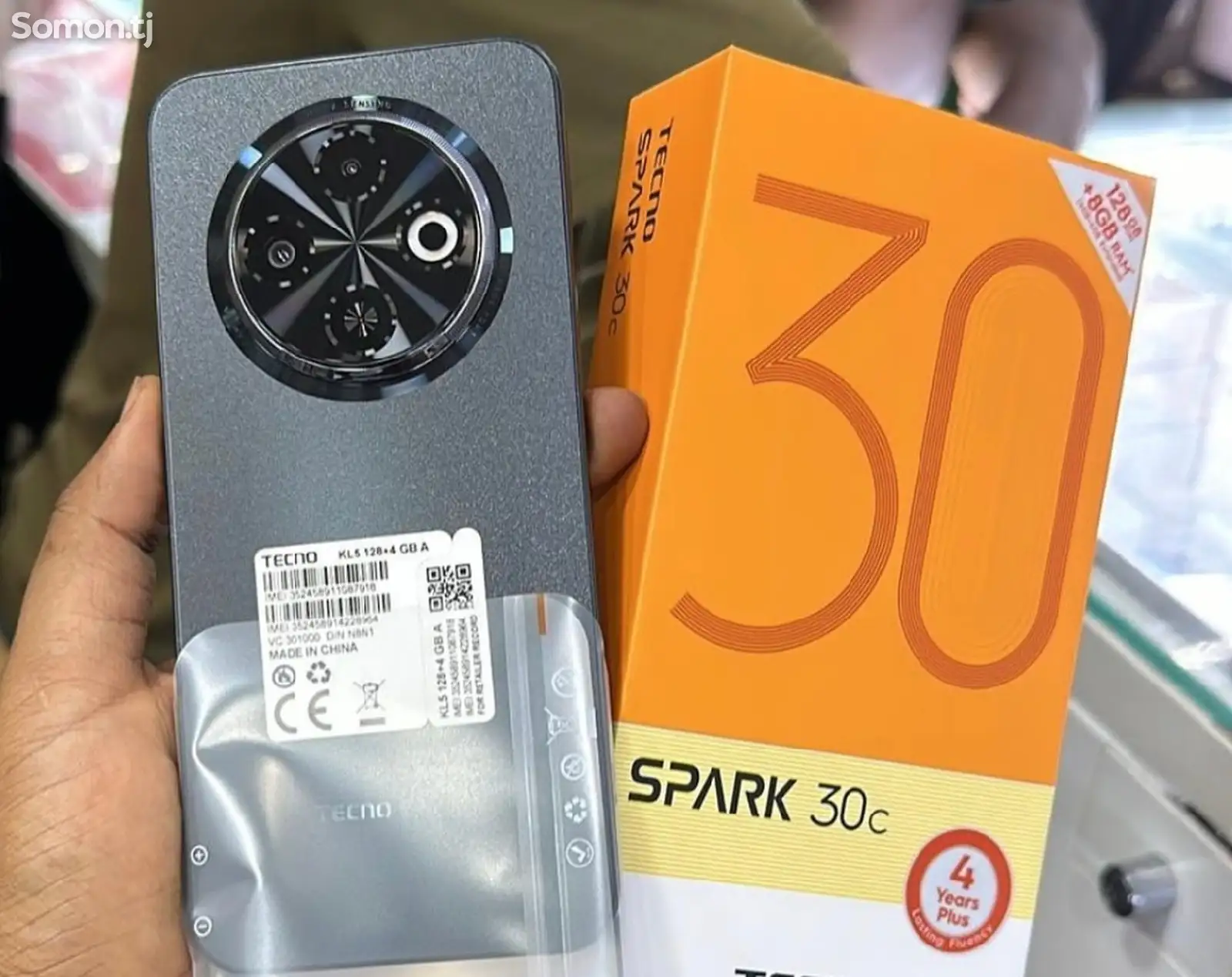 Tecno Spark 30C 12/128Gb black-1