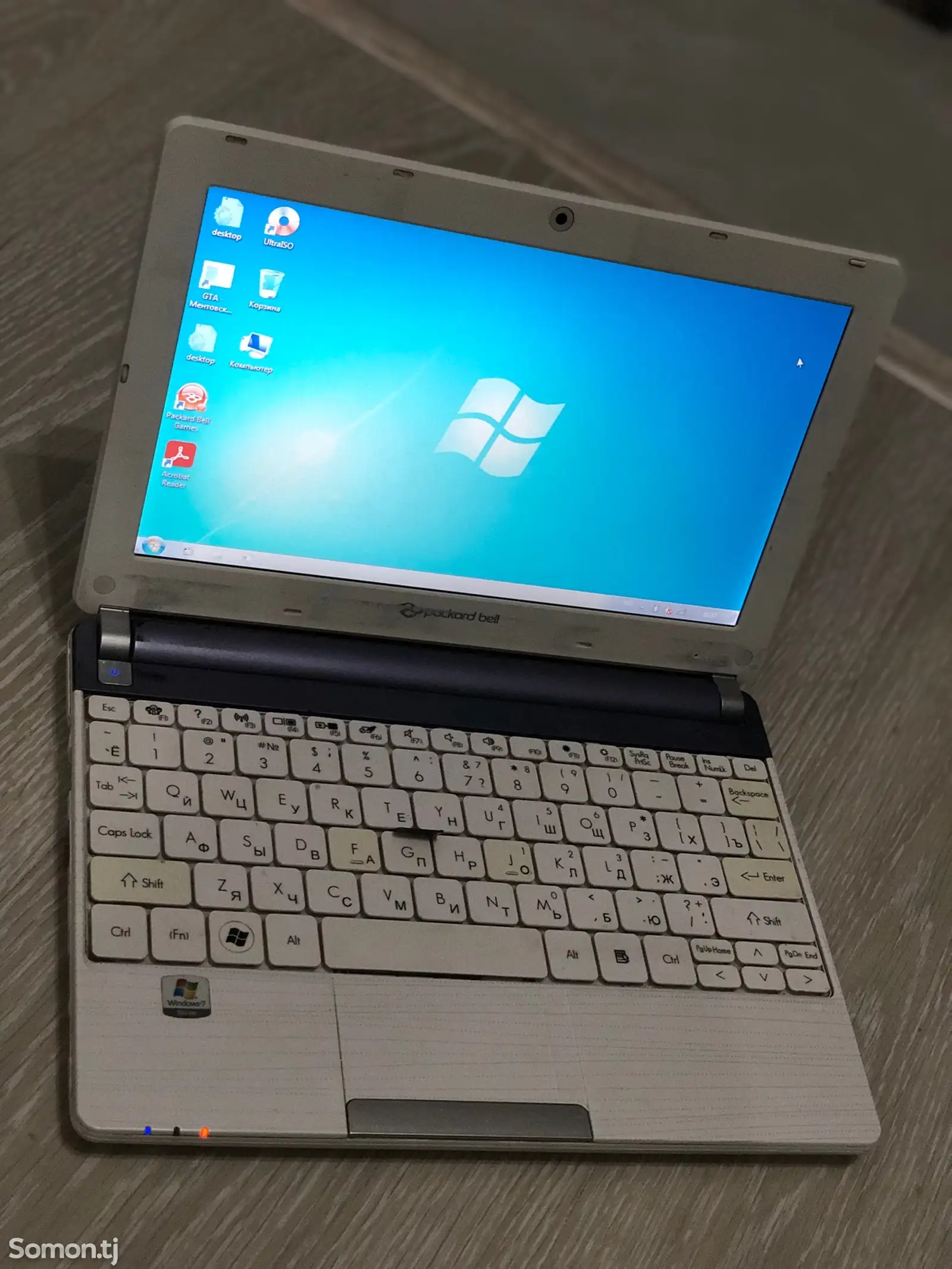 Ноутбук Packard bell-1