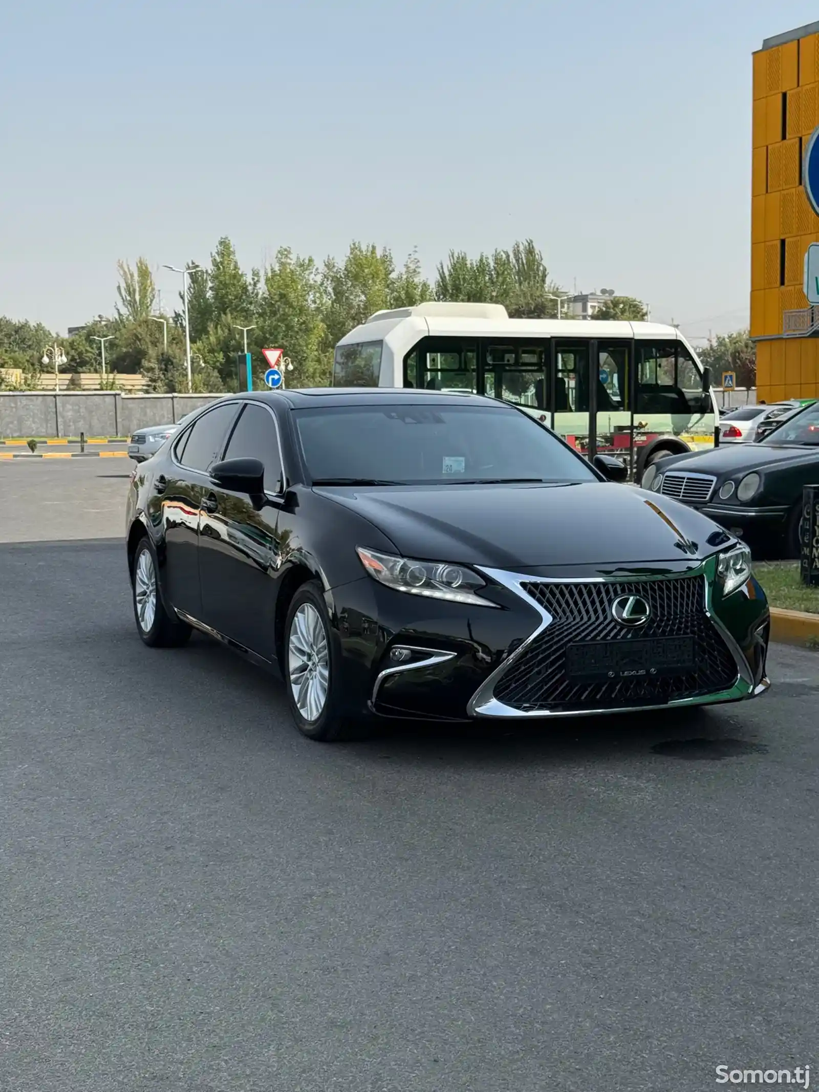 Lexus ES series, 2015-1