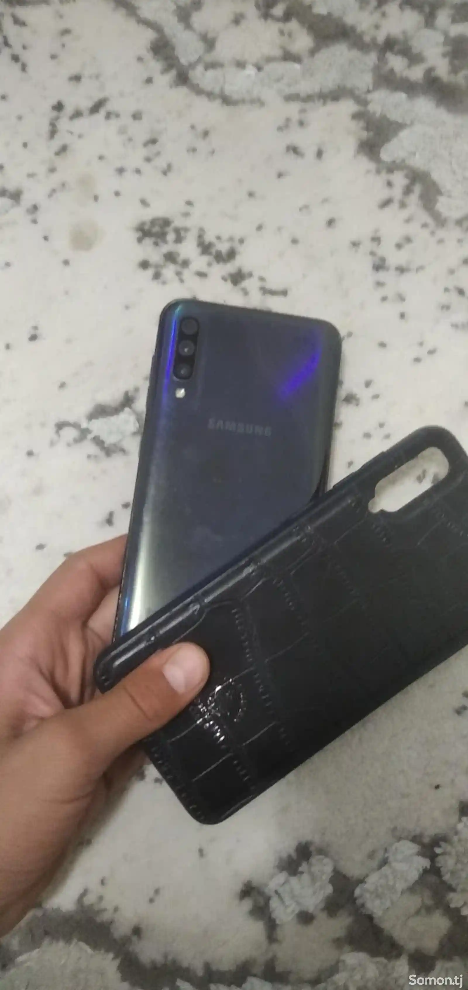 Samsung Galaxy A50-2