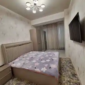 2-комн. квартира, 11 этаж, 70м², Шохмансур