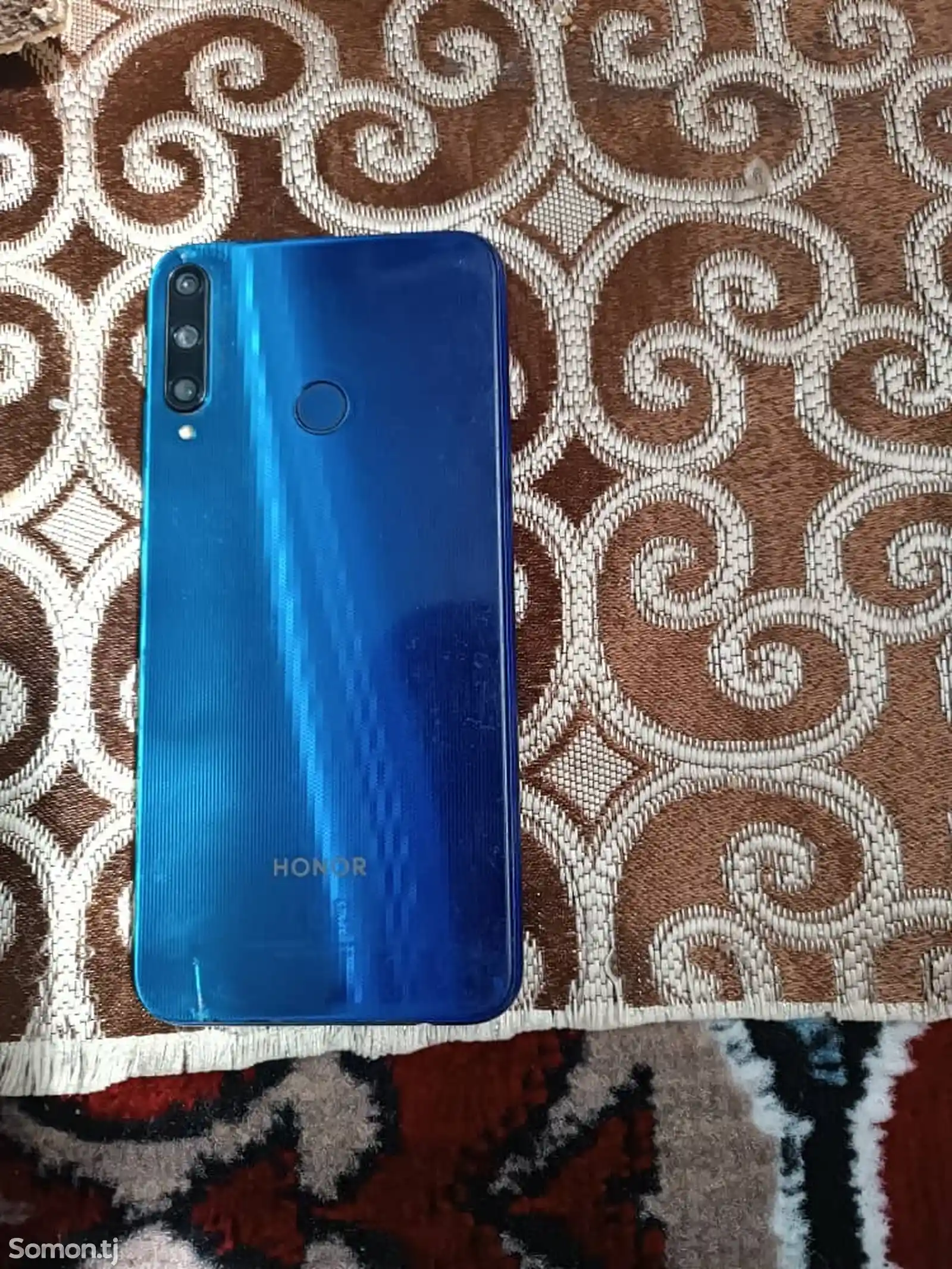 Телефон Honor-2