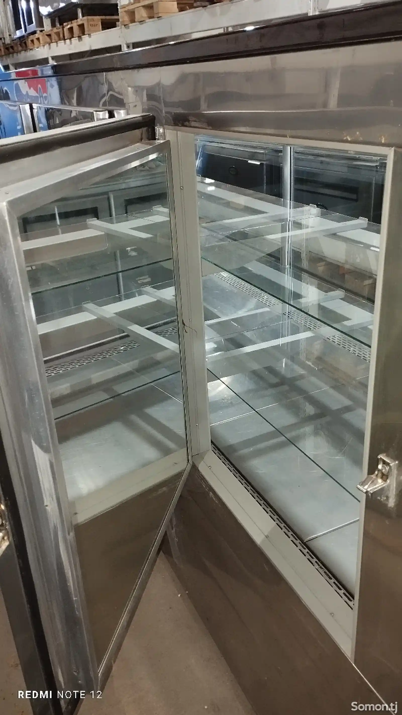 Холодильник витрина 3'5м-4