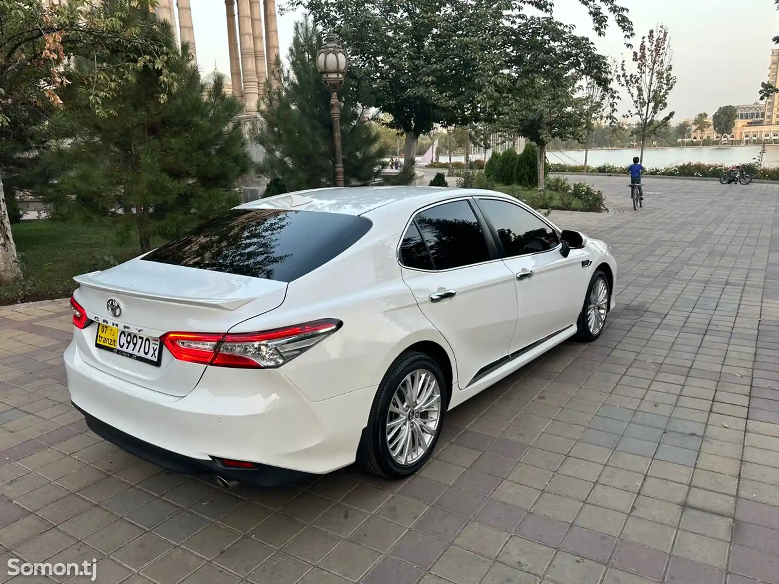 Toyota Camry, 2018-8