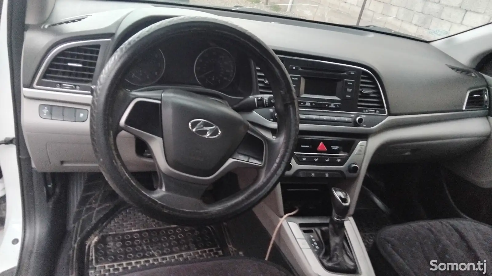 Hyundai Elantra, 2017-1