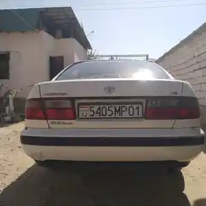 Toyota Carina, 1994