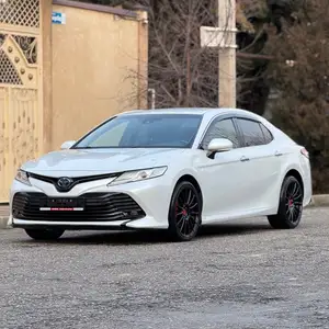 Toyota Camry, 2017