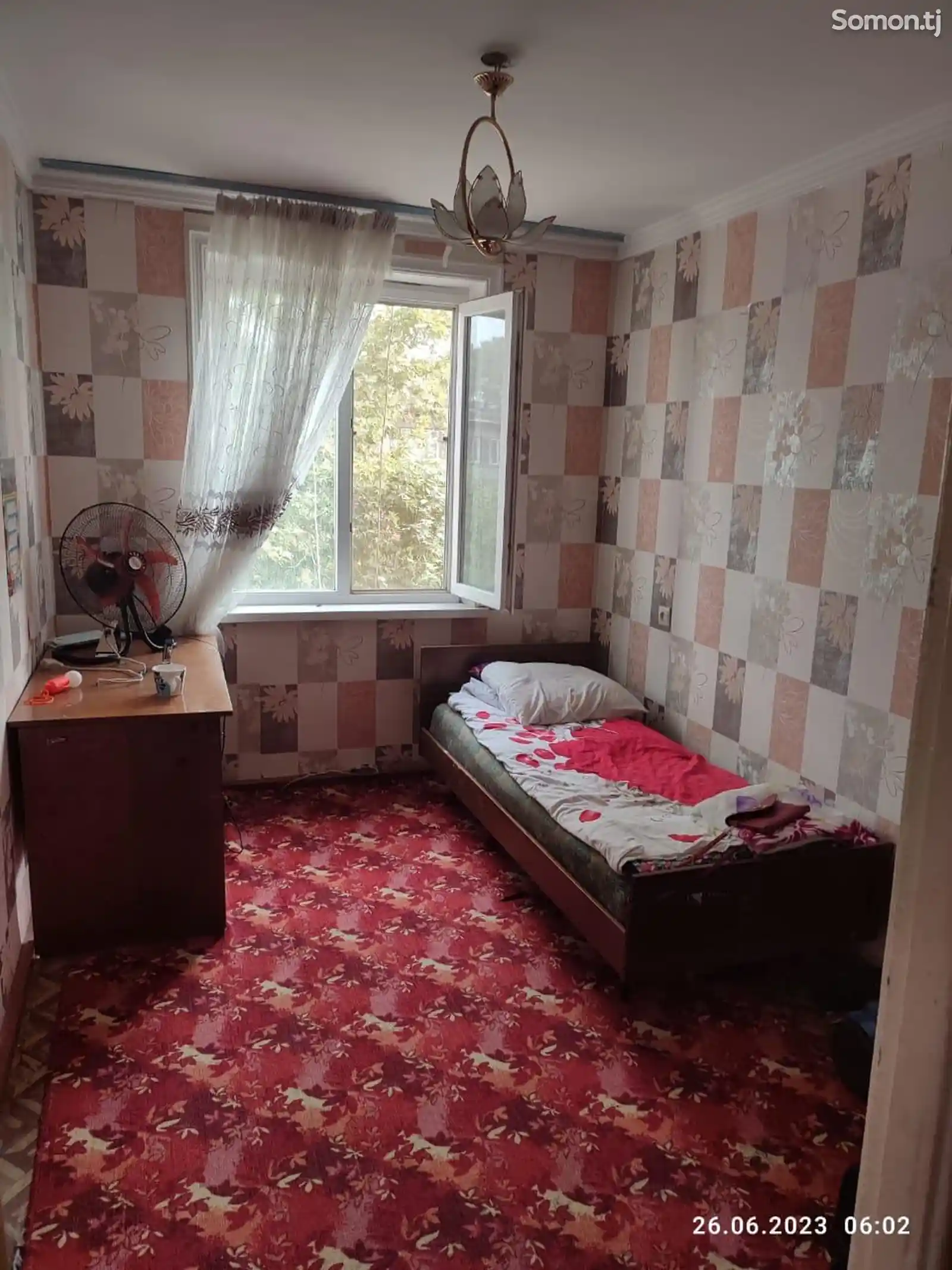 3-комн. квартира, 4 этаж, 60 м², 1 мкр-2