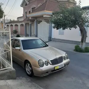 Mercedes-Benz E class, 2001