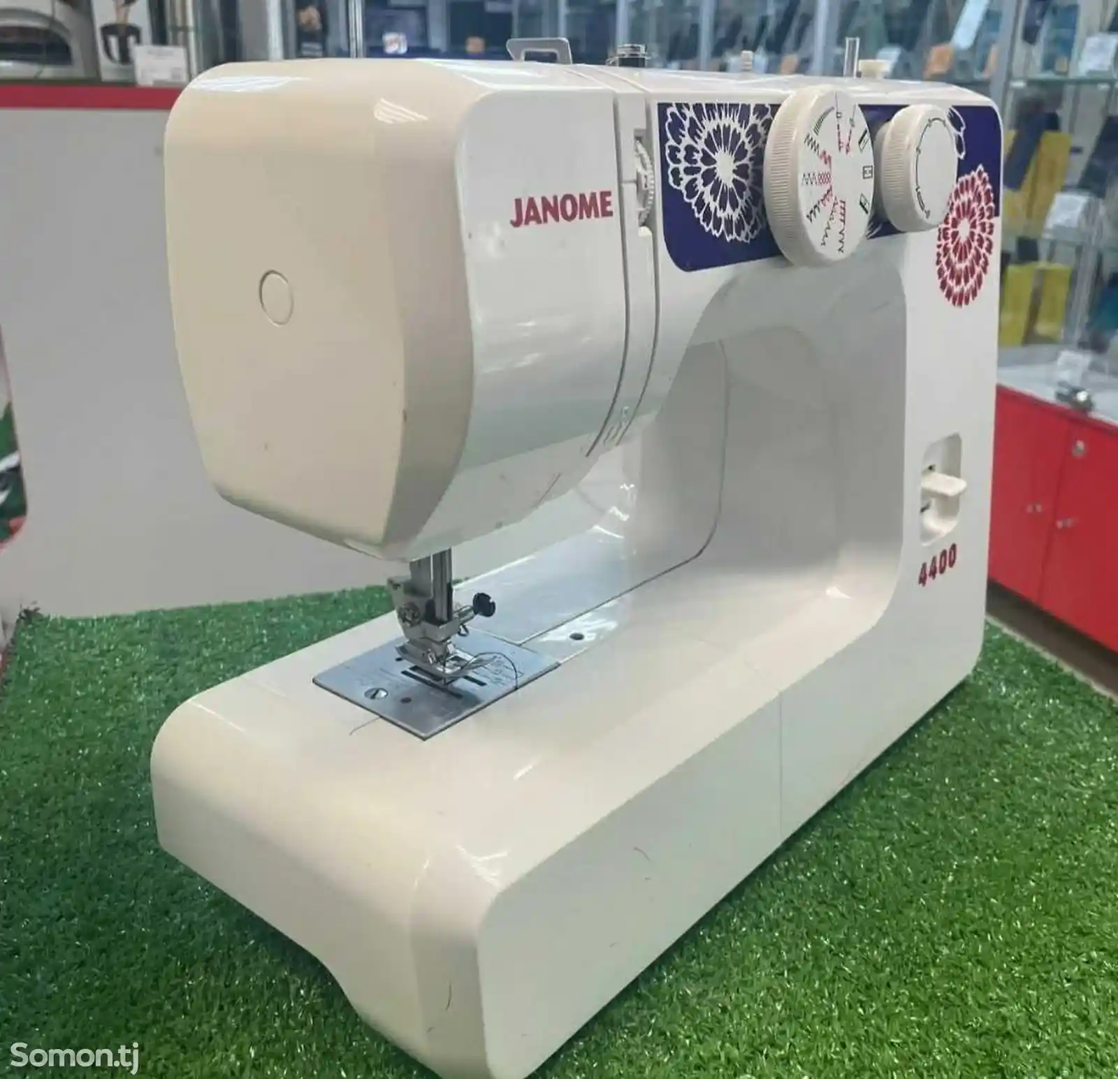 Швейная машина Janome 4400-1