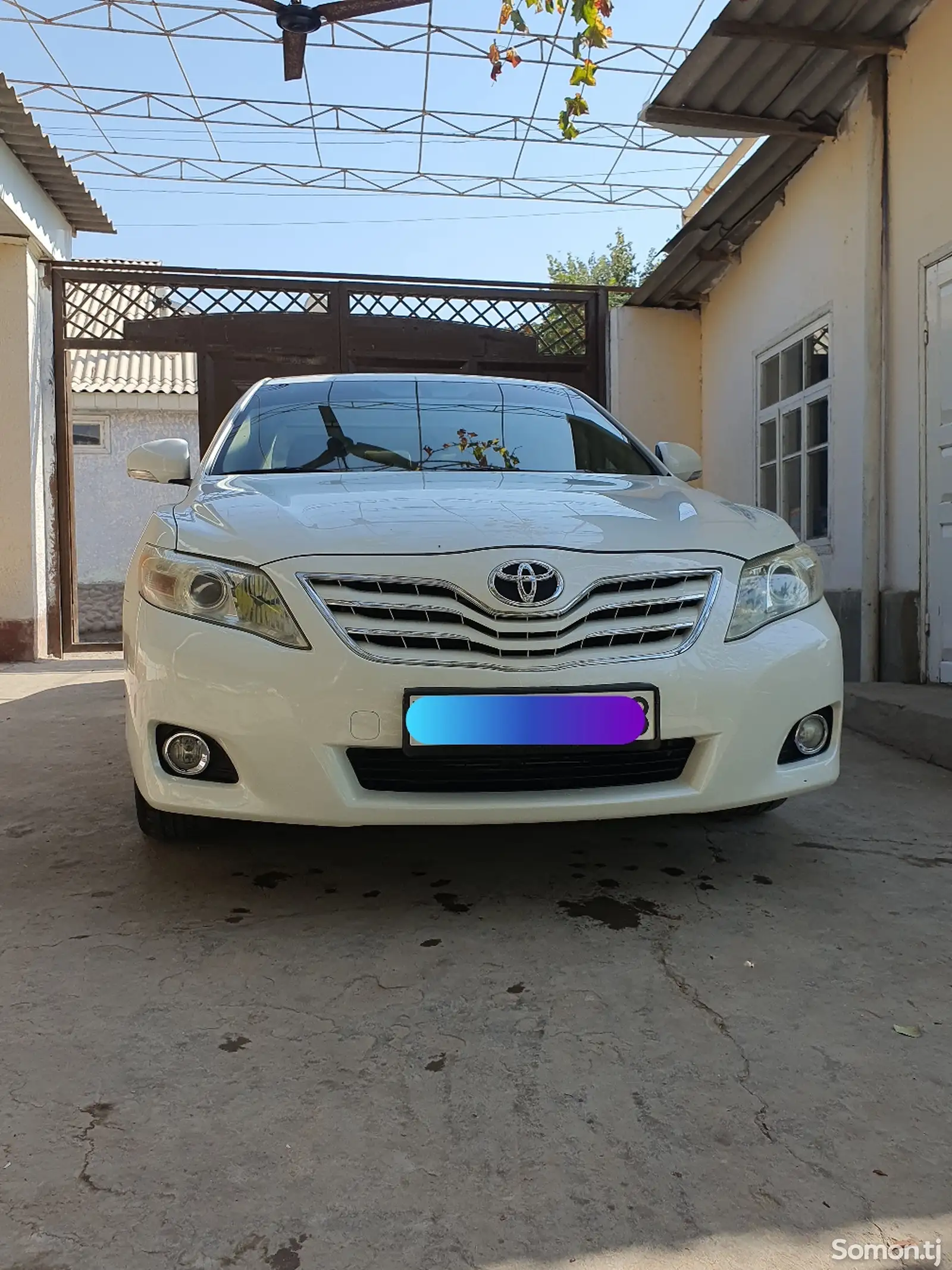 Toyota Camry, 2010-1