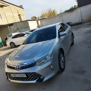 Toyota Camry, 2014